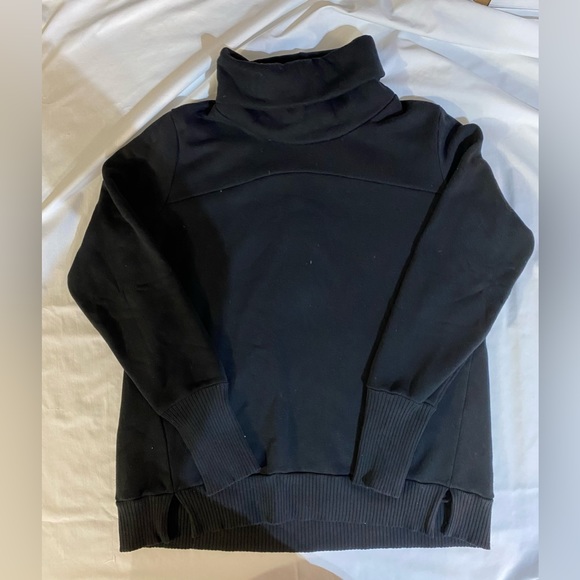 Alo Haze Long Sleeve Pullover Black Size Large EUC - Picture 5 of 8